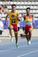 Eduardo Uceda-Diego folgado en las series clasificatorias de los 100 metros T11 durante el Campeonato del Mundo de Atletismo Paralímpico de París 2023