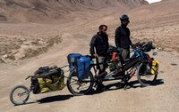 Davide, de I to Eye, el deportista ciego que viaja en tandem por el mundo