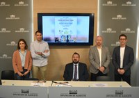 diputado provincial de Deportes, Dani Sancha; el alcalde anfitrión, Juan Ramón Amores; el director técnico coordinador de la Federación Española de Deportes para Ciegos, José Luis Arribas Granados; y Asunción Martínez, en representación del Club Torneo Internacional Villa de La Roda, 