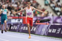 Yassine Ouhdadi llegando a meta como campeon de JJPP París