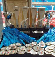 TROFEOS Y MEDALLAS DE LA COMPETICIÓN