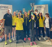 cataluña recoge trofeo