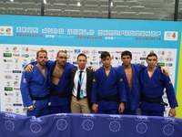 Equipo en Mundial de Judo