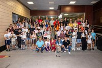 Participantes en Jornadas Finde del Deporte posan juntos