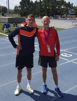 Yassine Ouhdadi con su entrenador Benito Ojeda
